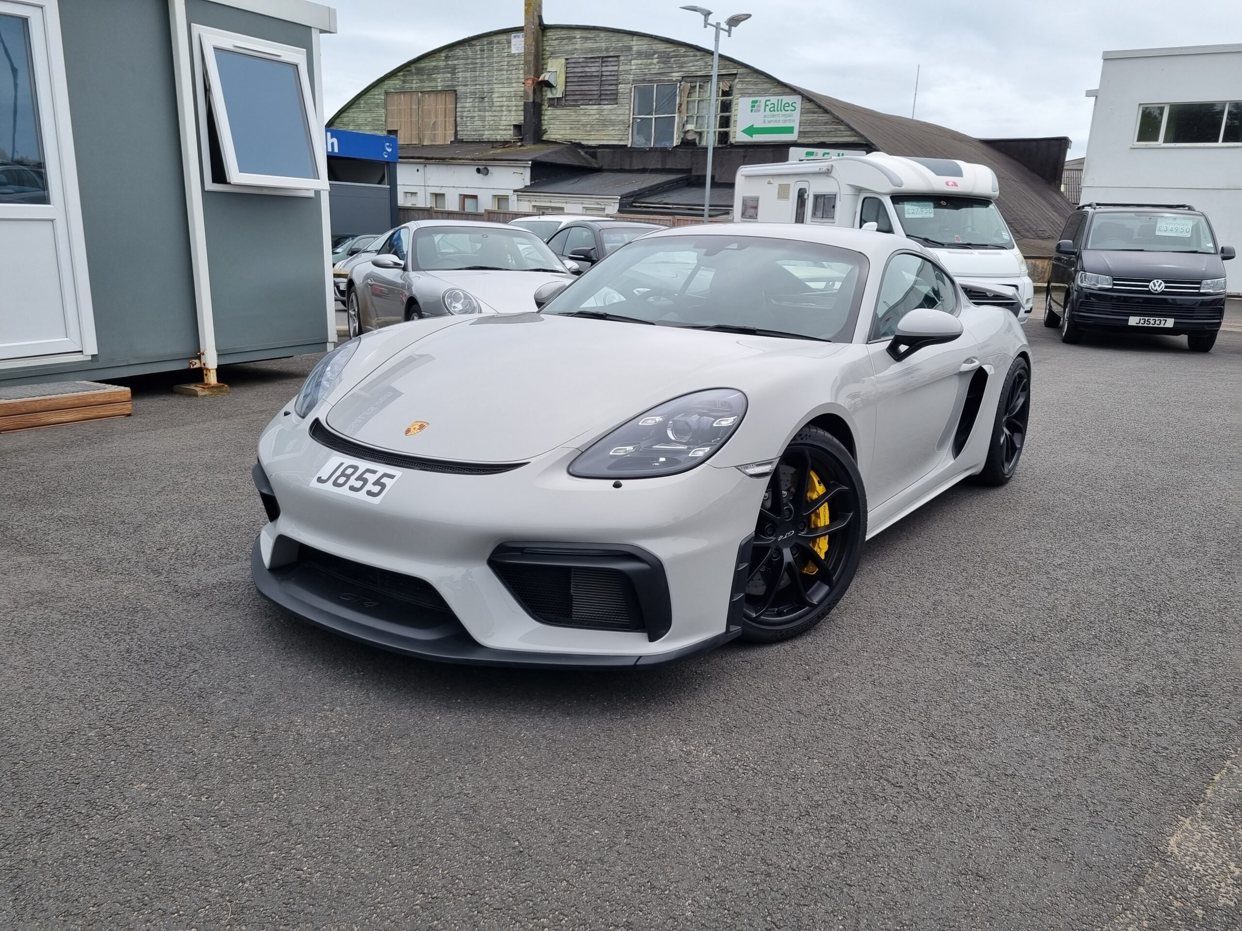 2020 Porsche Cayman Gt4 Club Sport 40 Coupe Only 1700 Miles18100 Worth Of Factory Options 10