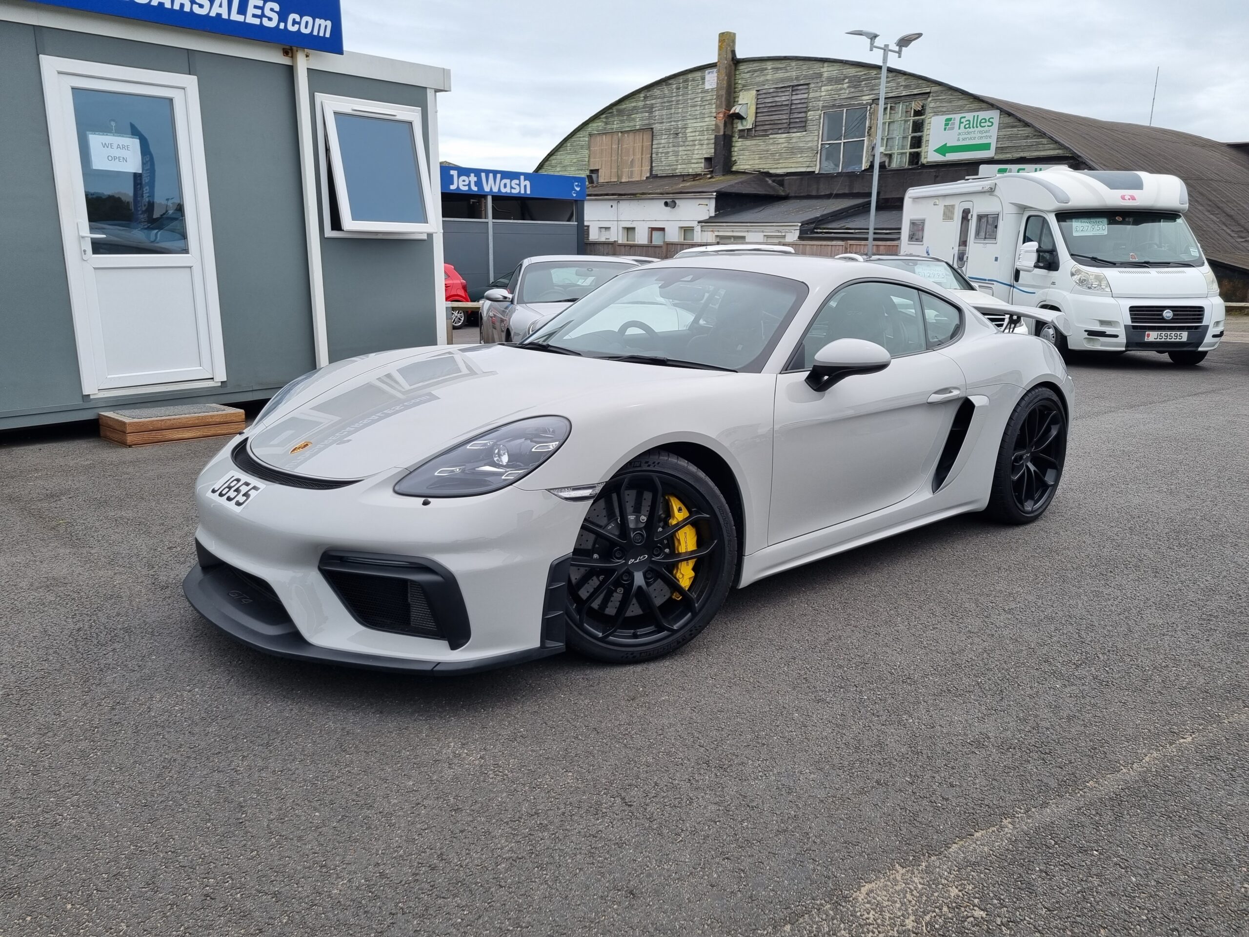 2020 Porsche Cayman Gt4 Club Sport 40 Coupe Only 1700 Miles18100 Worth Of Factory Options 11