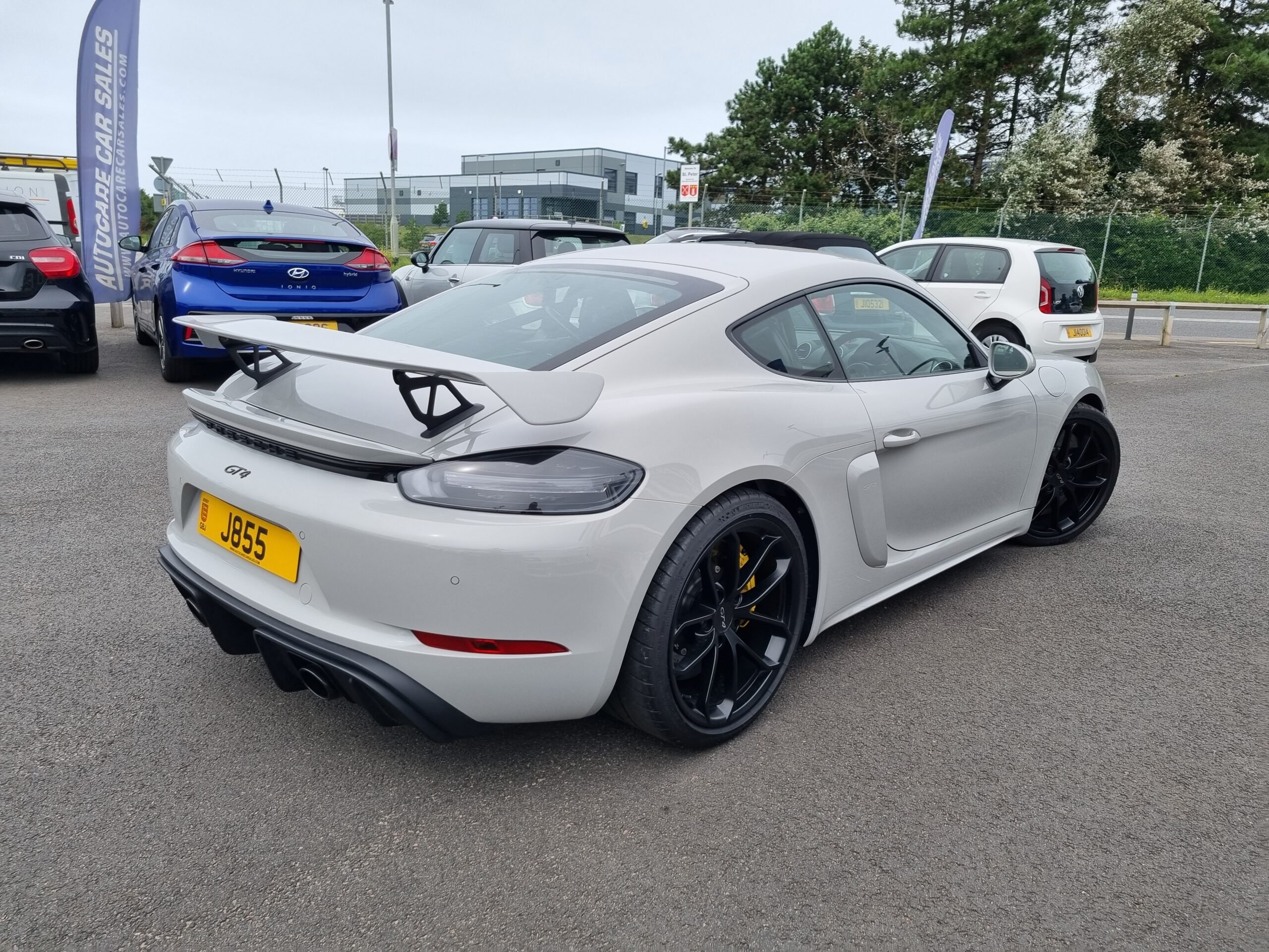 2020 Porsche Cayman Gt4 Club Sport 40 Coupe Only 1700 Miles18100 Worth Of Factory Options 6