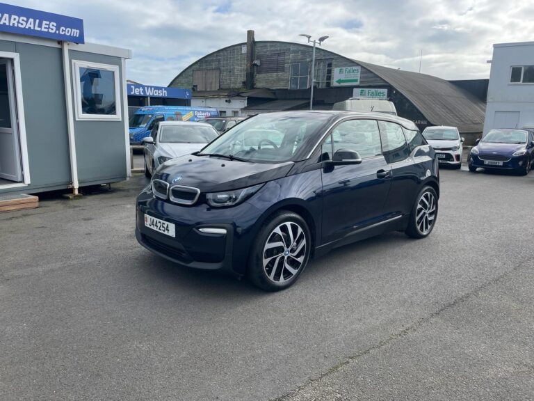 EV GRANT, YOU PAY £15495** 2021 BMW i3 E 120 AH (170BHP) FULLY ELECTRIC 5DR **ONLY 11800 MILES**RANGE UP TO 218 MILES**COSTS £39,635 NEW !!