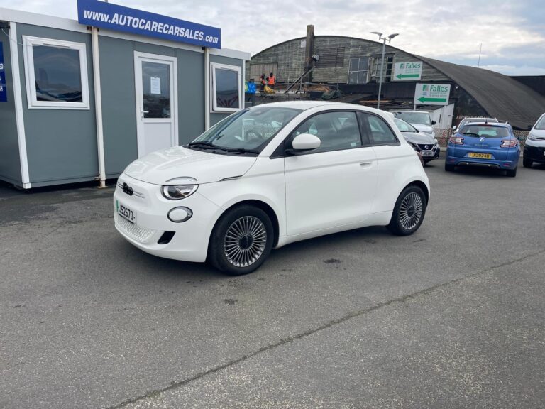 2023 FIAT 500e ICON EDITION 42Kw 3DR HATCH**ONLY 9700 MILES**FULLY ELECTRIC ZERO EMISSION**COST £30,364 NEW!! OUR PRICE £13995