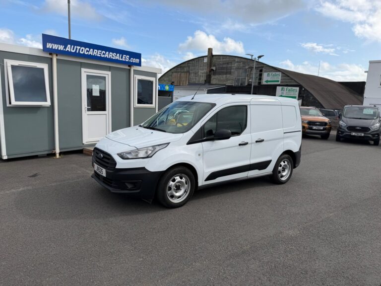 NOV 2019 FORD TRANSIT CONNECT 1.5 EcoBlue L1 PANEL VAN**FULLY PLY-LINED**ONLY 30800 MILES**OUR PRICE £11995